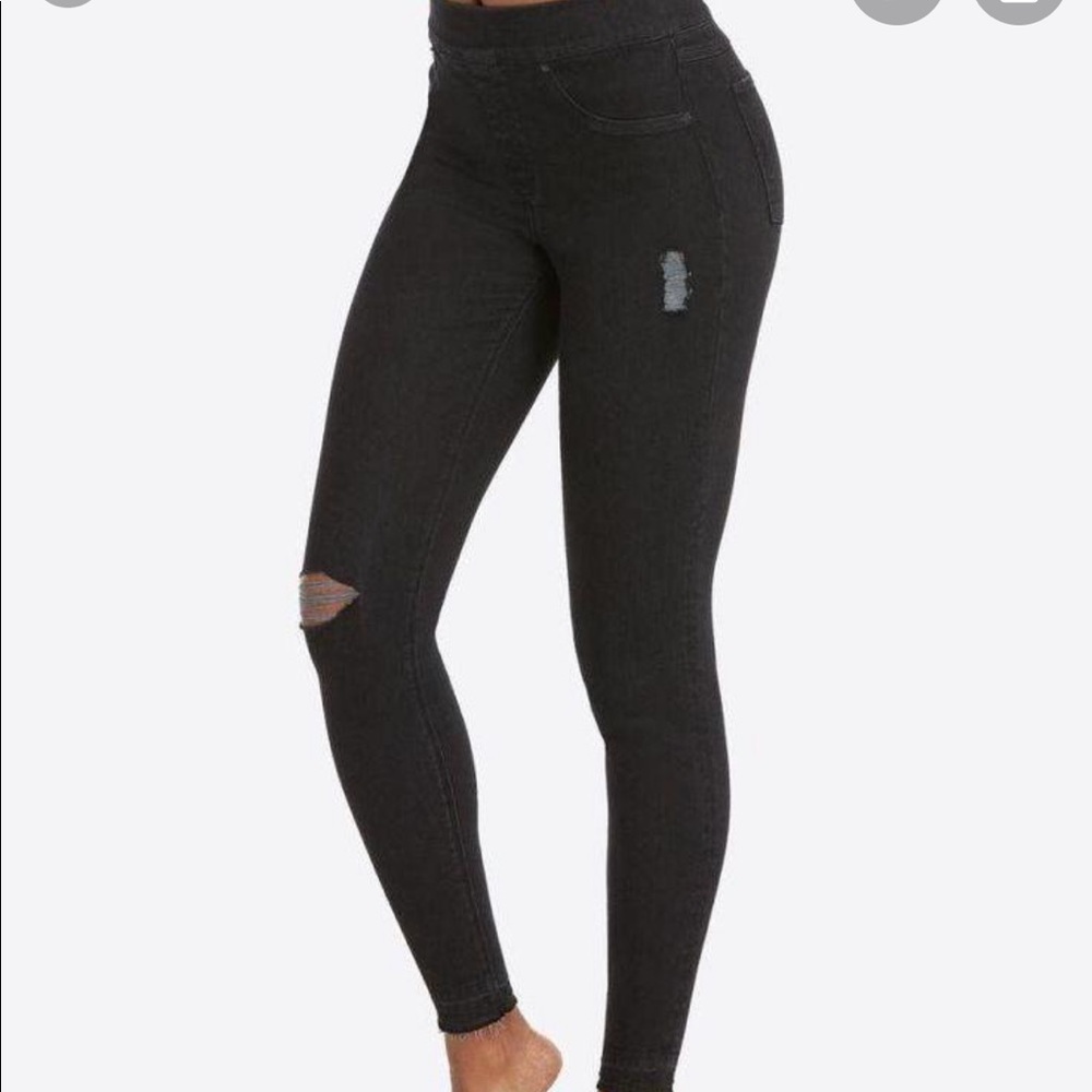 Spanx Vintage distressed ankle jean